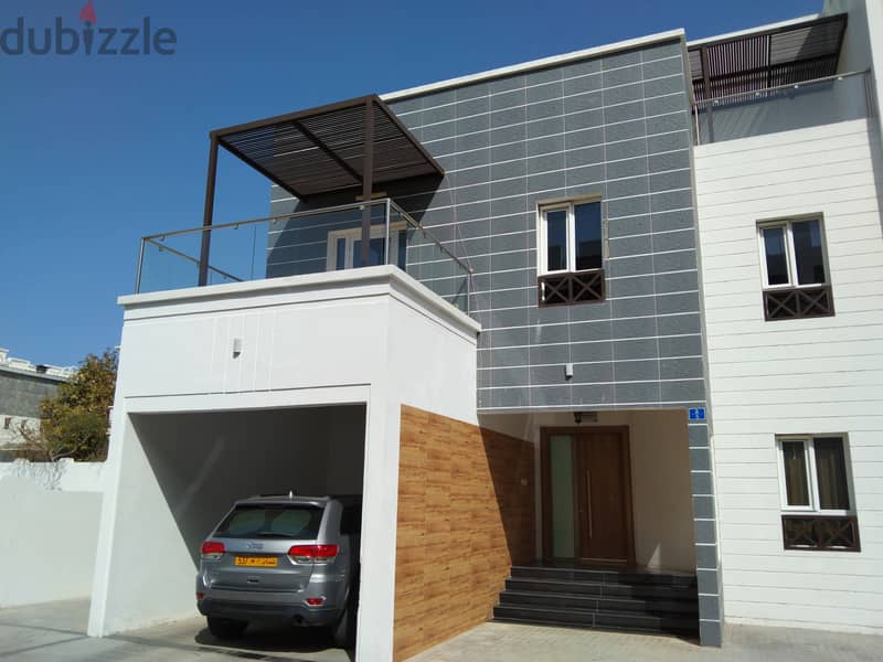 1me2 Sea View 6bhk Villas For Rent In Azaiba 0