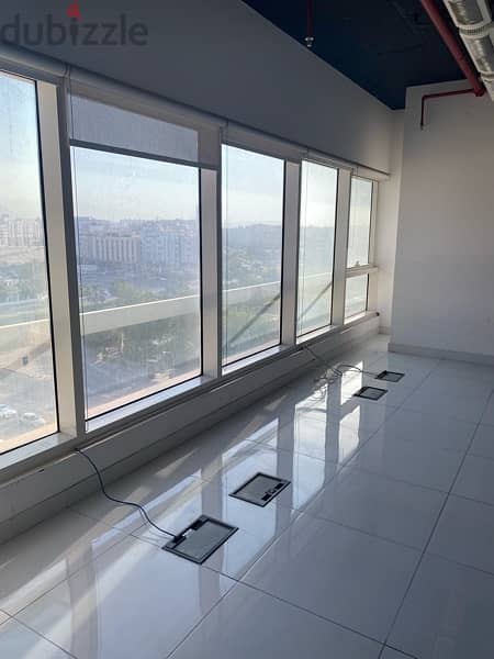 2 months free rent ,155 Sqm office for rent and sale in jasmine comple 13