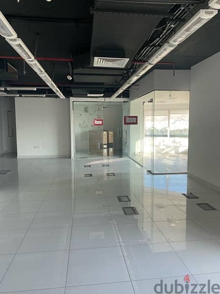 2 months free rent ,155 Sqm office for rent and sale in jasmine comple 14