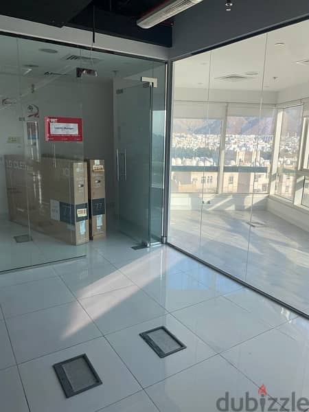 2 months free rent ,155 Sqm office for rent and sale in jasmine comple 18