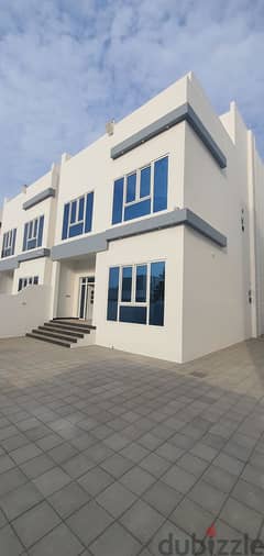 RV 67 - LUX BRAND NEW 5BHK VILLA IN AZAIBAH 0