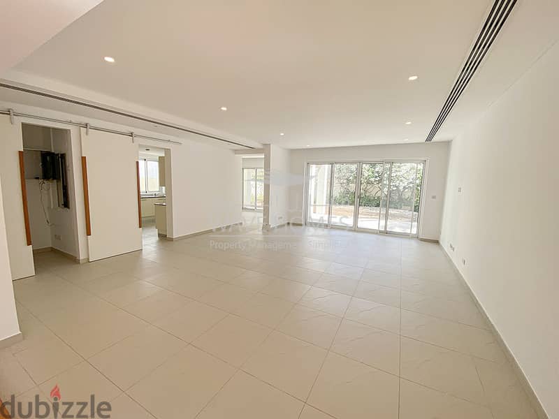 Spacious 4 Bed Villa for Sale in Al Mouj 8