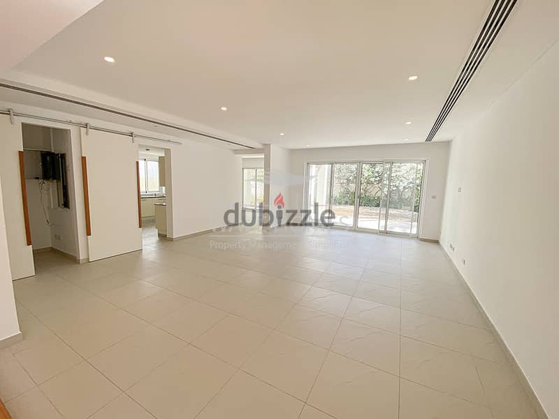 Spacious 4 Bed Villa for Rent in Al Mouj 8