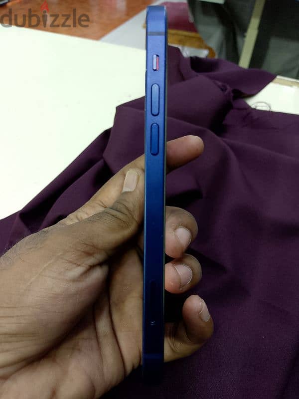 iPhone 12 blue color arjent sele 2