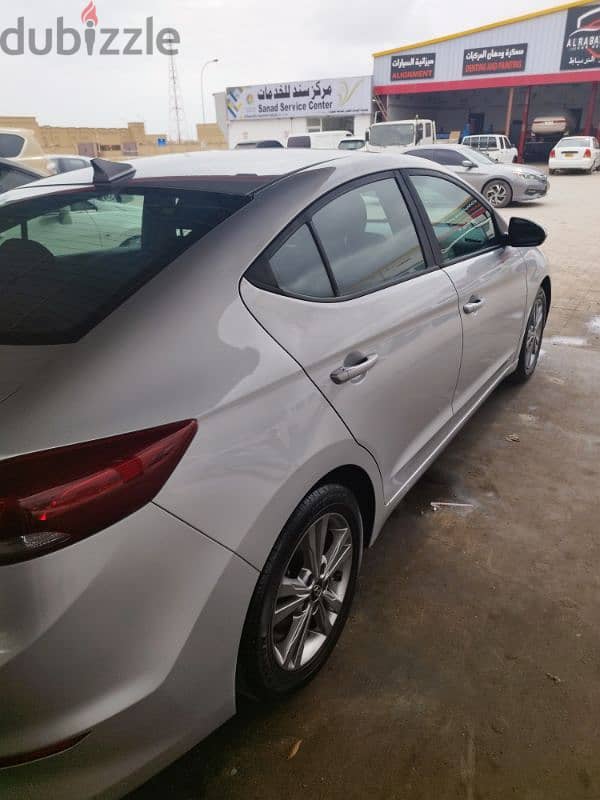 Hyundai Elantra 2018 11