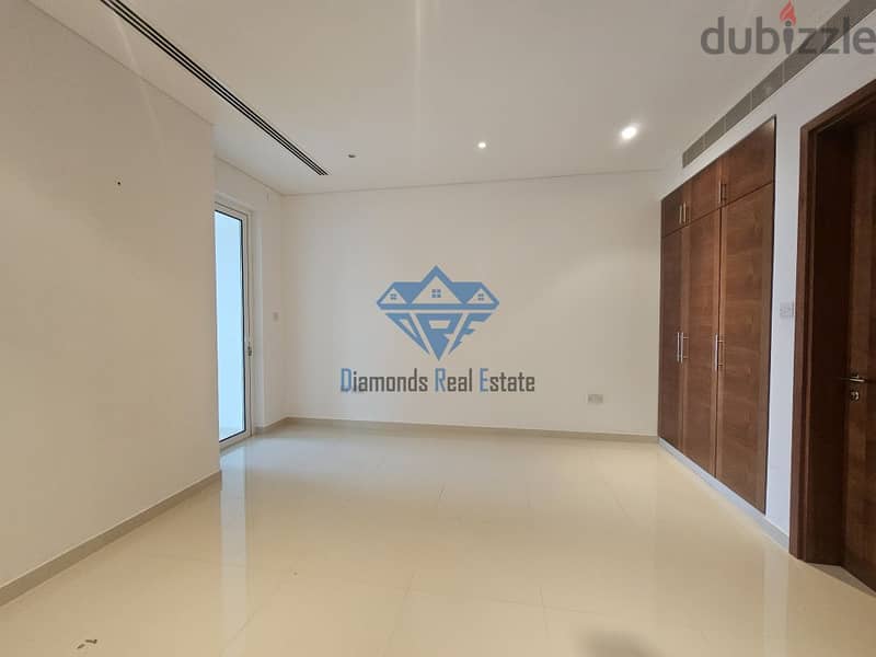 Elegant 2-Bedroom Apartment with Stunning Marine Views in Al Mouj 3