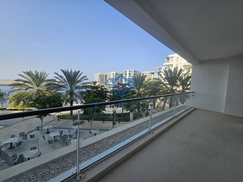 Elegant 2-Bedroom Apartment with Stunning Marine Views in Al Mouj 5