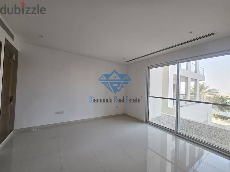 Elegant 2-Bedroom Apartment with Stunning Marine Views in Al Mouj 6