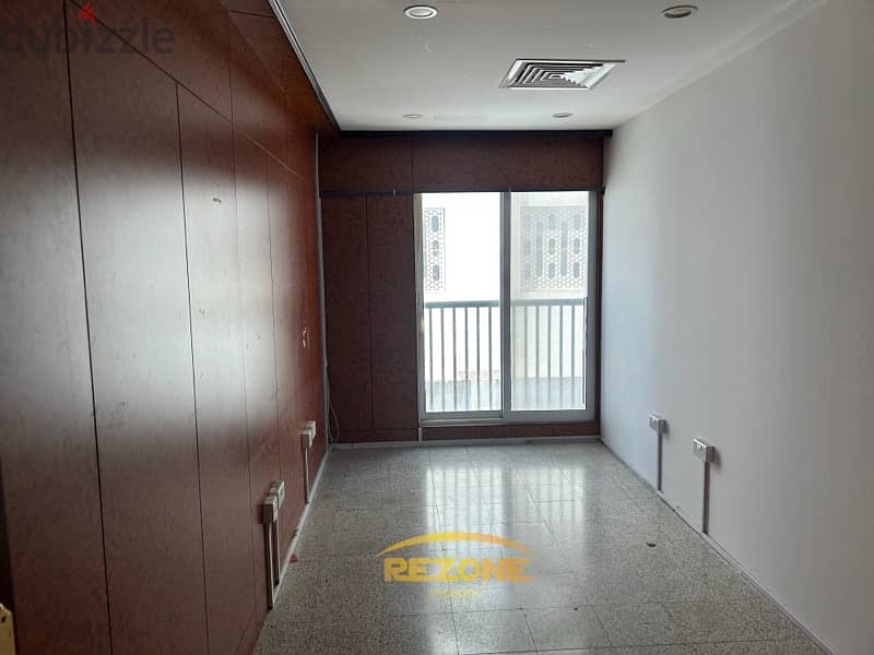 Commercial Space for Rent in Al Khuwair Street 6