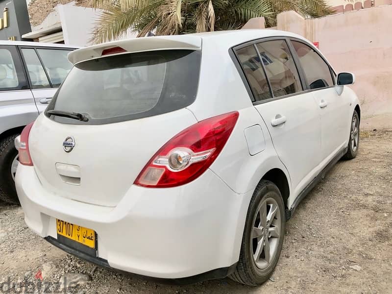 Nissan Tiida 2009 3