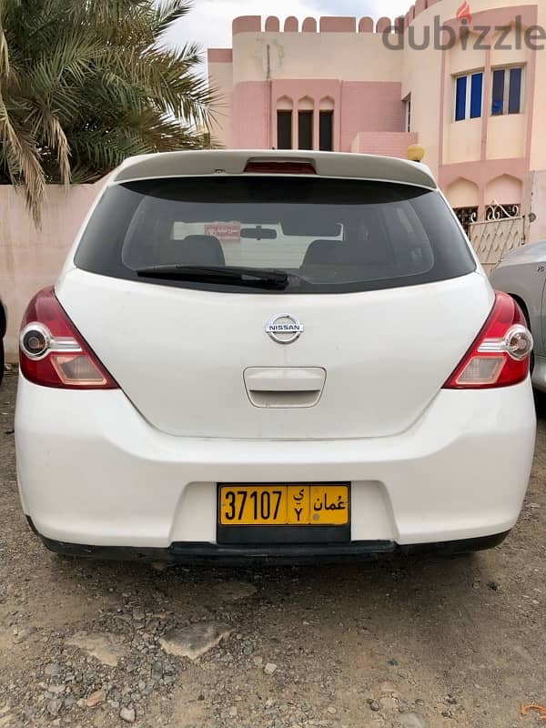 Nissan Tiida 2009 4