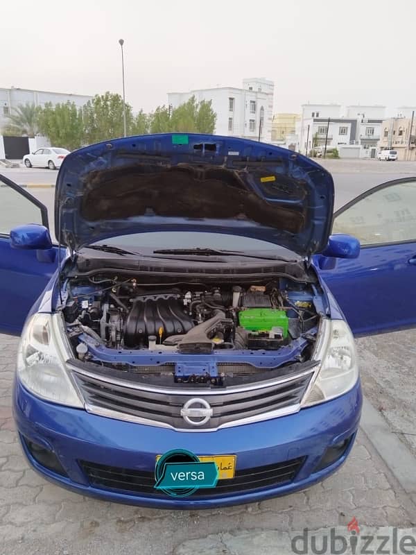 Nissan Versa 2010 1