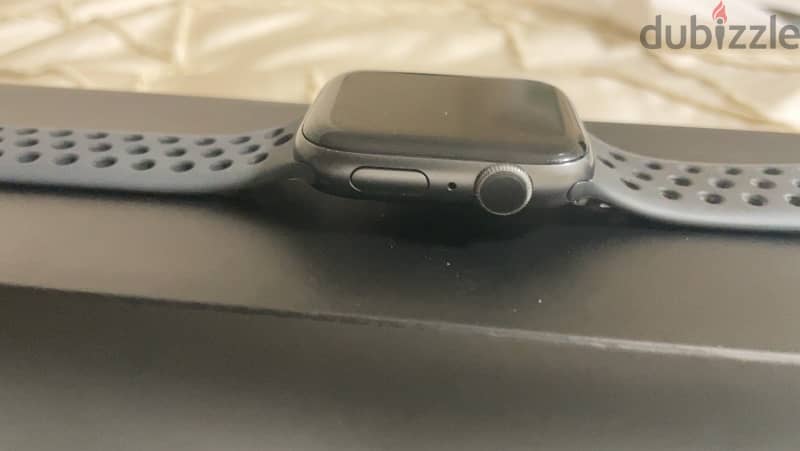 Apple Watch Series 5 / ساعه ابل سريس 5 1