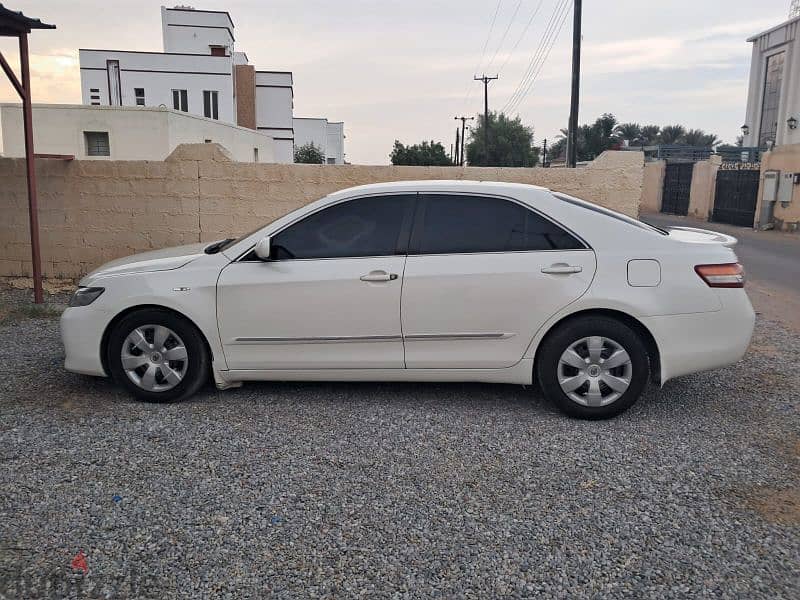 Toyota Camry 2011 4