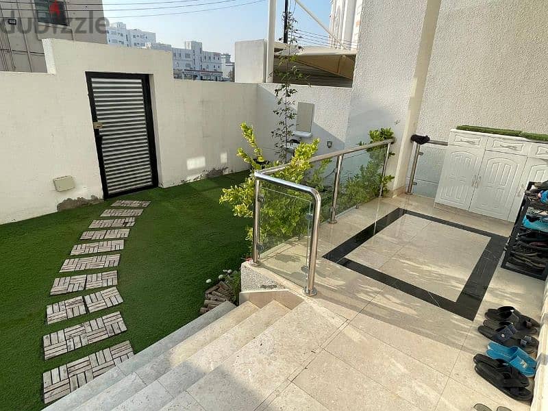 Luxury villa in Hail Furnished  فيلا فاخره في الحيل مفروشه 3