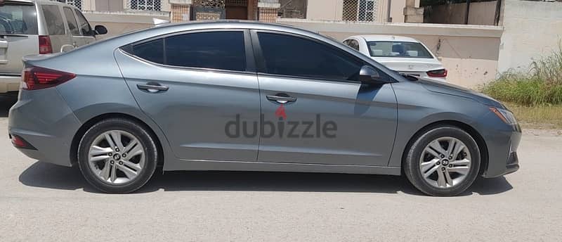 Hyundai Elantra 2019 3