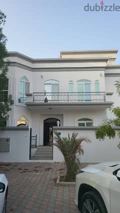 Villa in Bousher hay Al Baytha for Rent