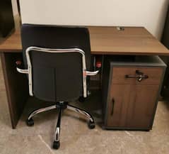 As new studying/office desk