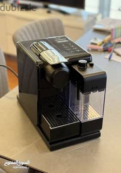 Nespresso Lattissima Coffee Machine by De'Longhi