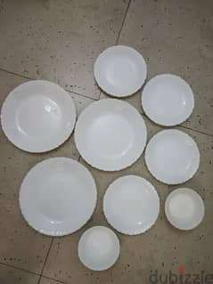 White porcelain dinner plate set 0