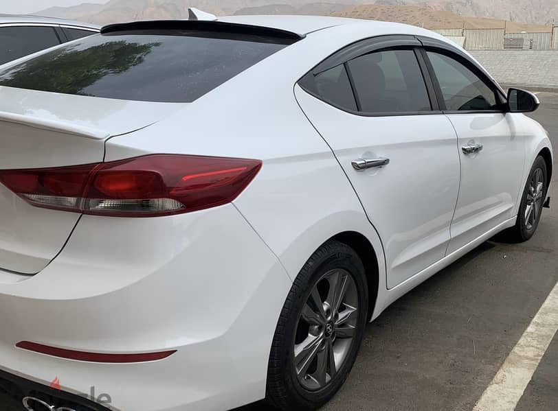 Hyundai Elantra 2017 2 Litre Tourbo US Model 2