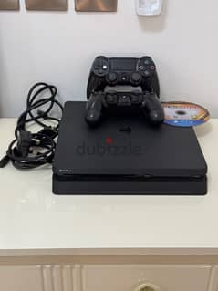 PlayStation 4 with 2 controller بلايستيشن 4