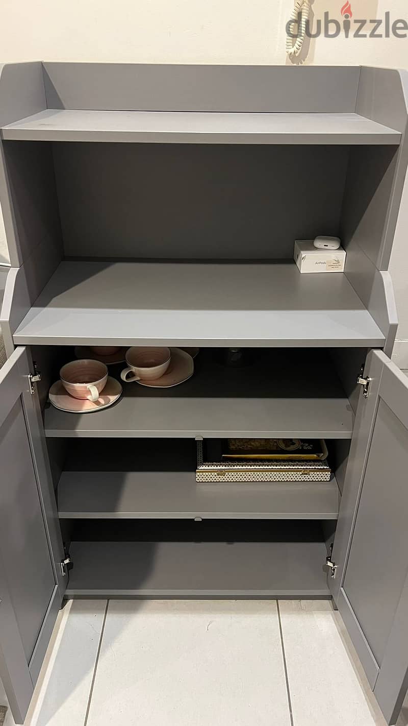 Used Like new Shelf Unit 1