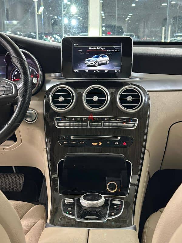 Mercedes GLC300 2018 9