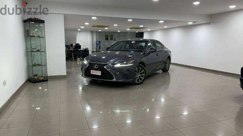 Lexus ES350 2019 4