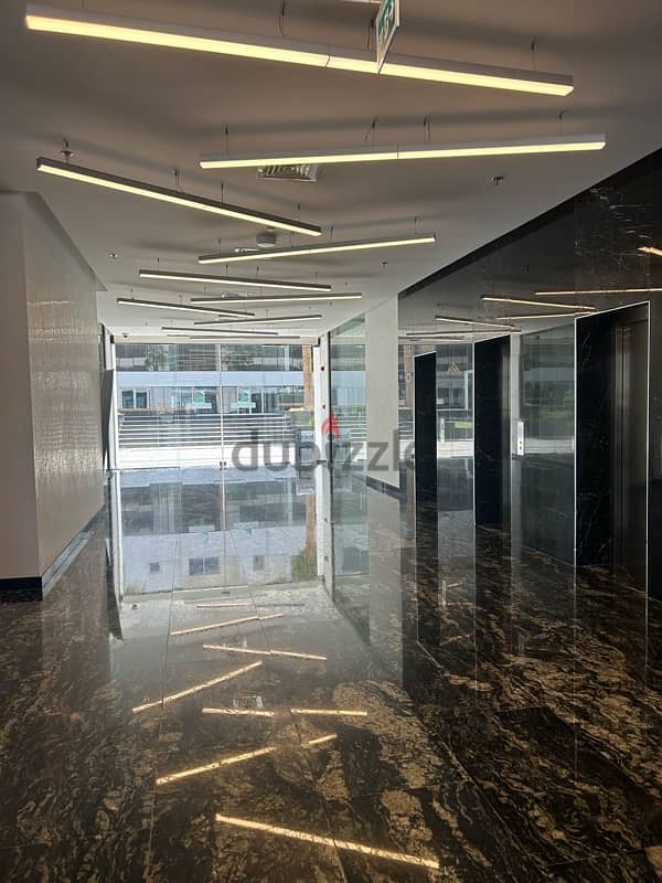 Premium Office Spaces for Rent in Business Tower 1, Muscat Hills 2