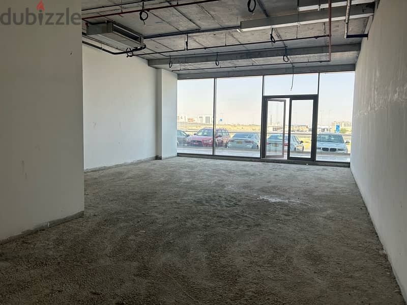 Premium Office Spaces for Rent in Business Tower 1, Muscat Hills 4