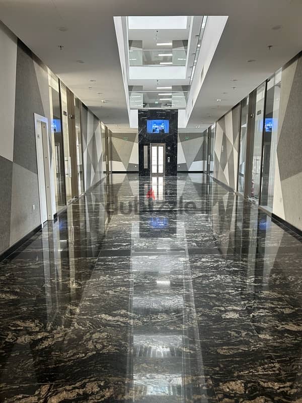 Premium Office Spaces for Rent in Business Tower 1, Muscat Hills 6