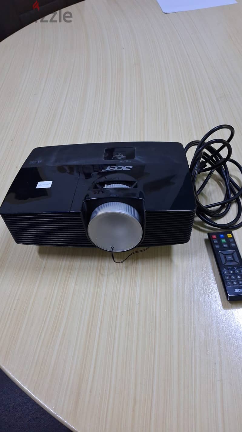 Projectors for sale 1