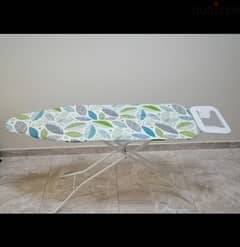 طاولة مكواة Ironing table,