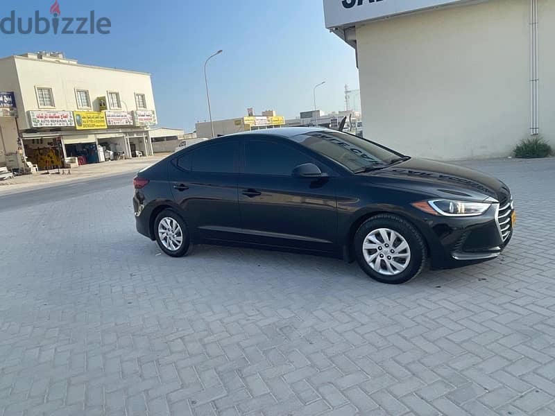 Hyundai Elantra 2017 1