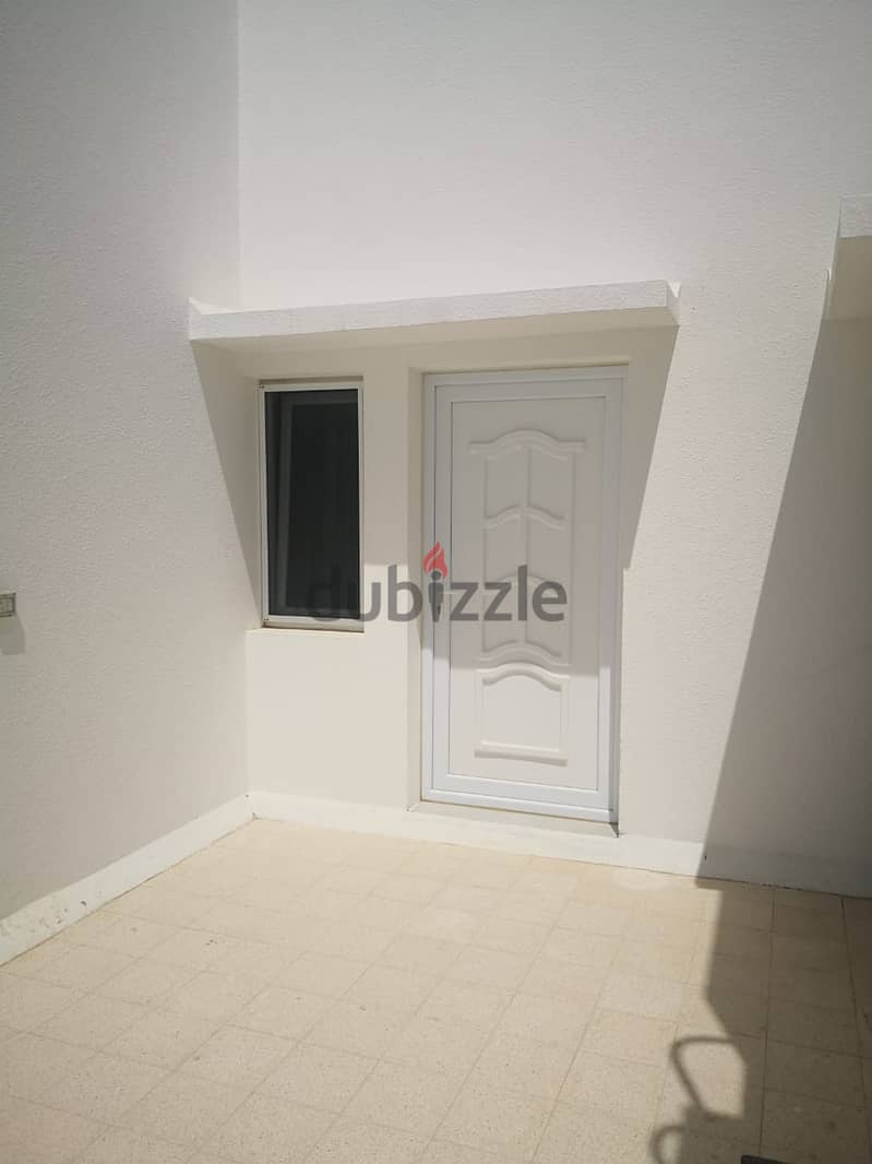 Apartment in South Mawaleh opposite Lulu Bandar 5