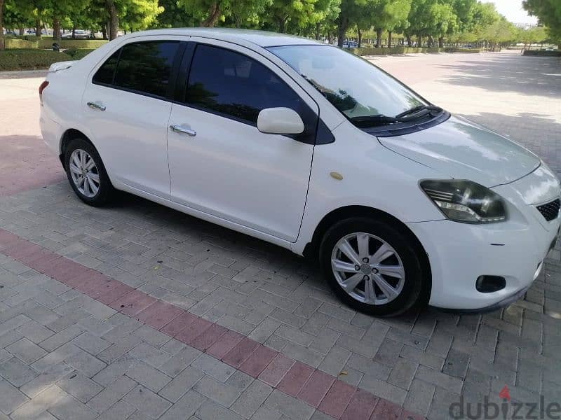 Toyota Yaris 2012 4