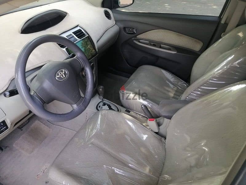 Toyota Yaris 2012 6