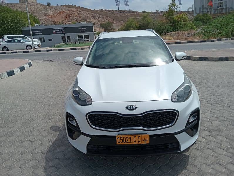 Kia sportage 2019 Oman car agency service low km 2.4L GDI AWD 2