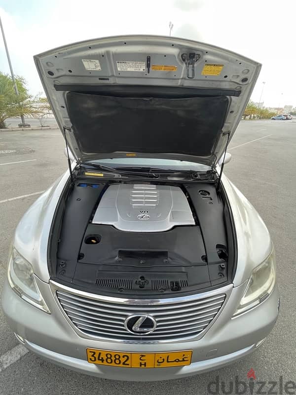 Lexus LS-Series 2008 9