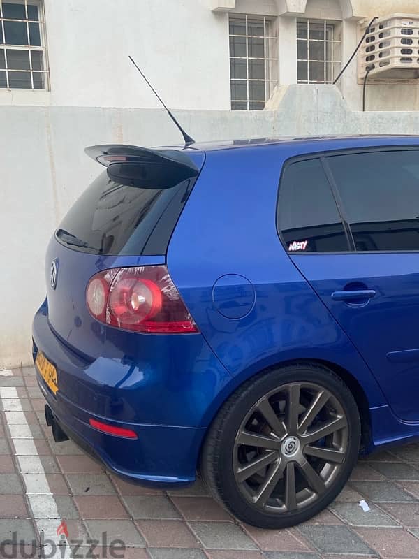 Volkswagen Golf R32 5