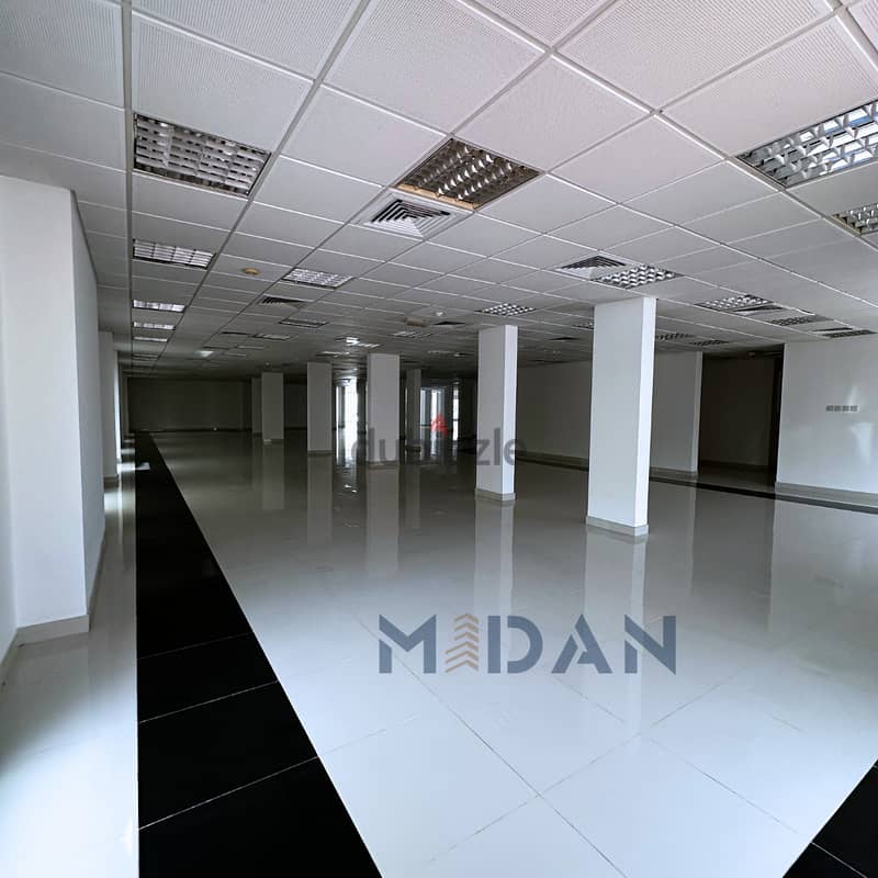 SHATTI AL QURM | SPACIOUS COMMERCIAL SPACE 1