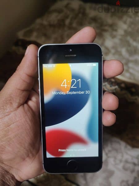 iphon 5SE 32 GB- ONLY 27 REAL 1