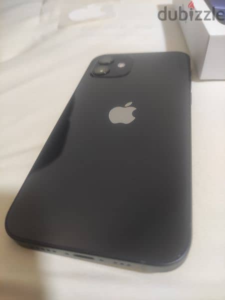 Brand new Apple iPhone 12 Black (180 OMR) 2