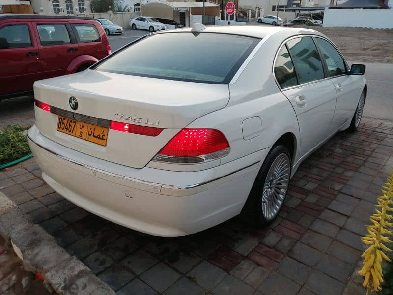 BMW 730il 2004 3