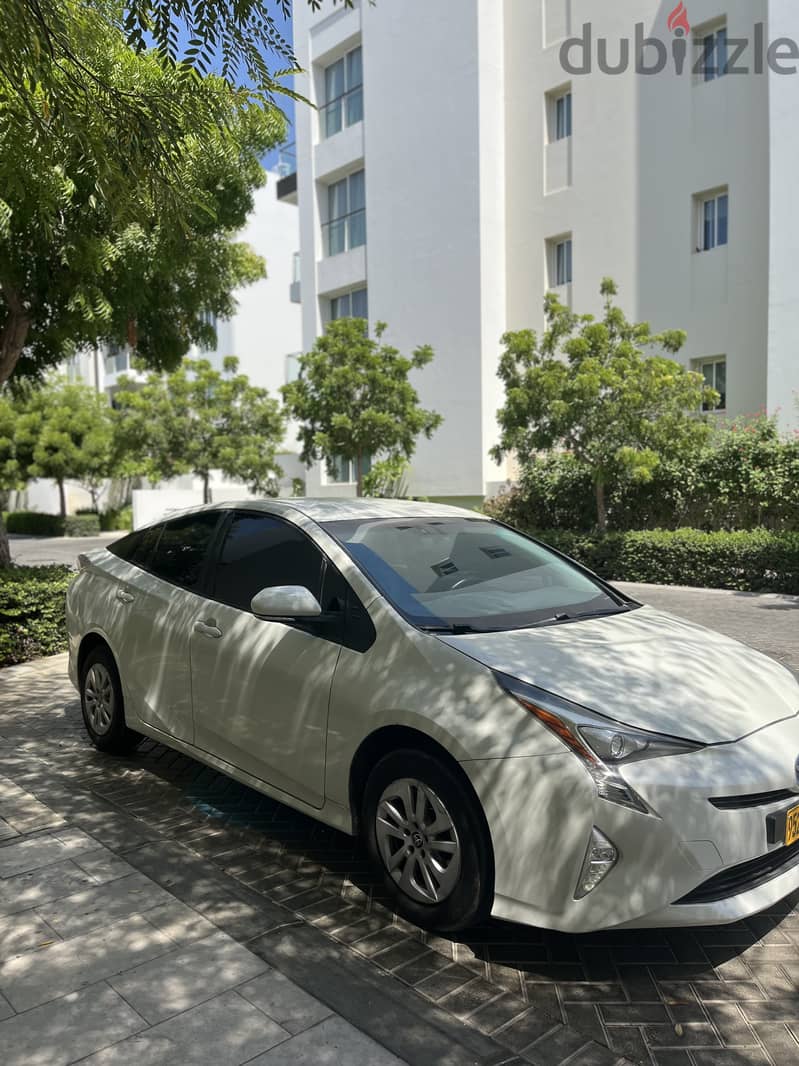 Toyota Prius 2017 Plus 1