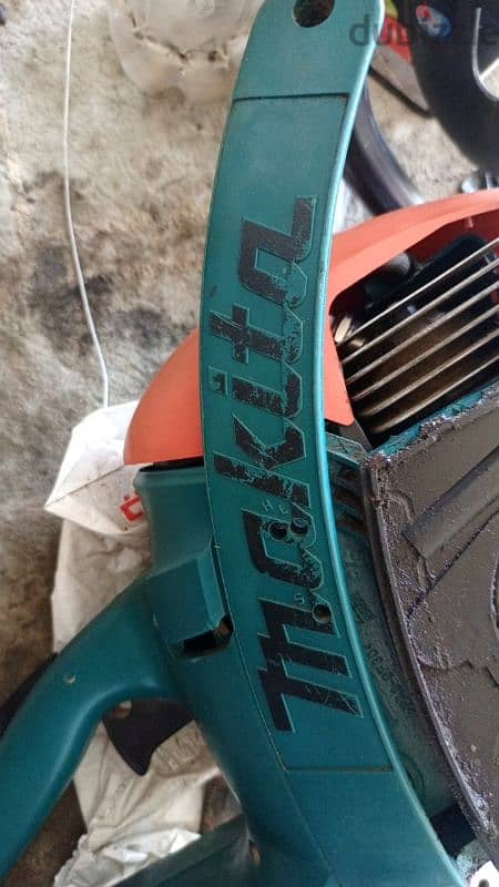 Makita chain saw  original 1