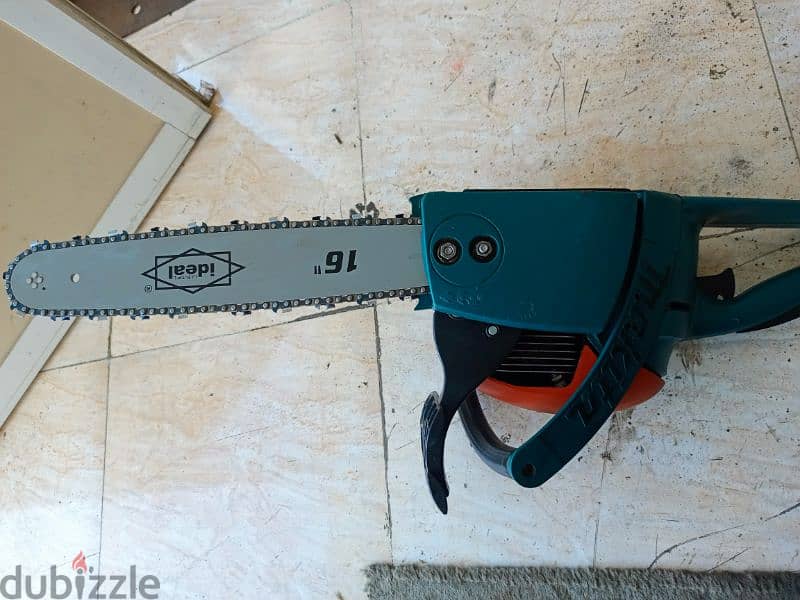 Makita chain saw  original 2