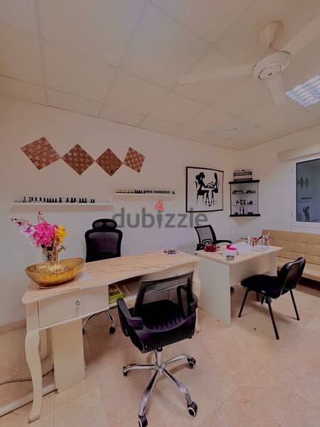 beauty salon For sale best location صالون تجميل نسائي للبيع 2