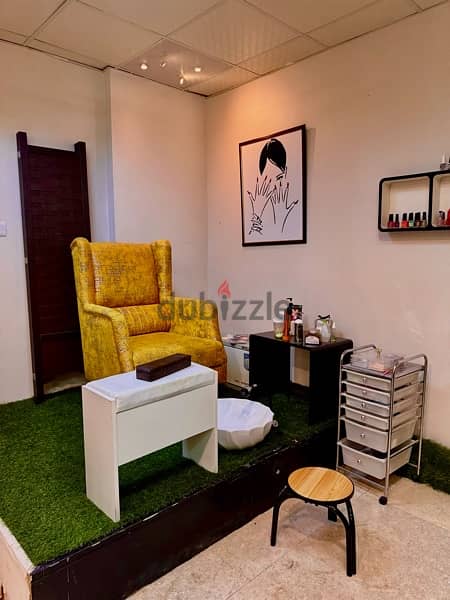 beauty salon For sale best location صالون تجميل نسائي للبيع 6